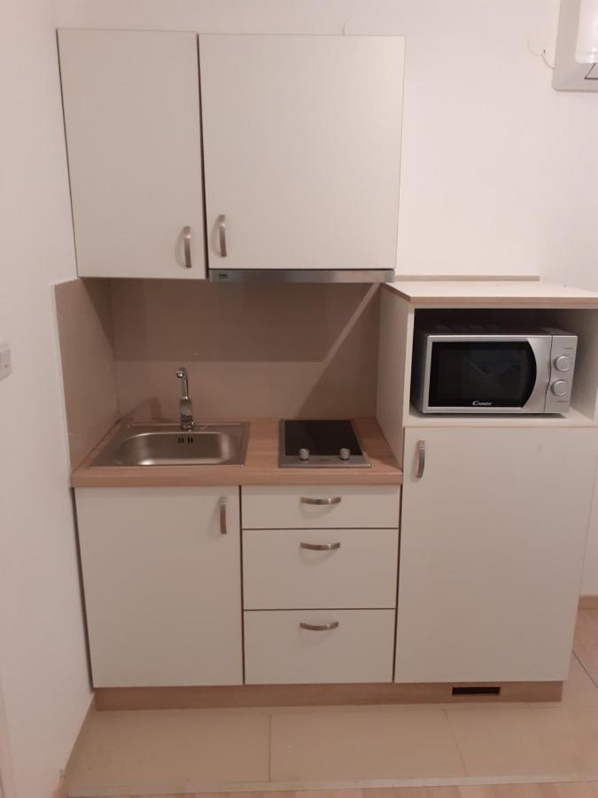 Apartmani Kid Vir Esterno foto