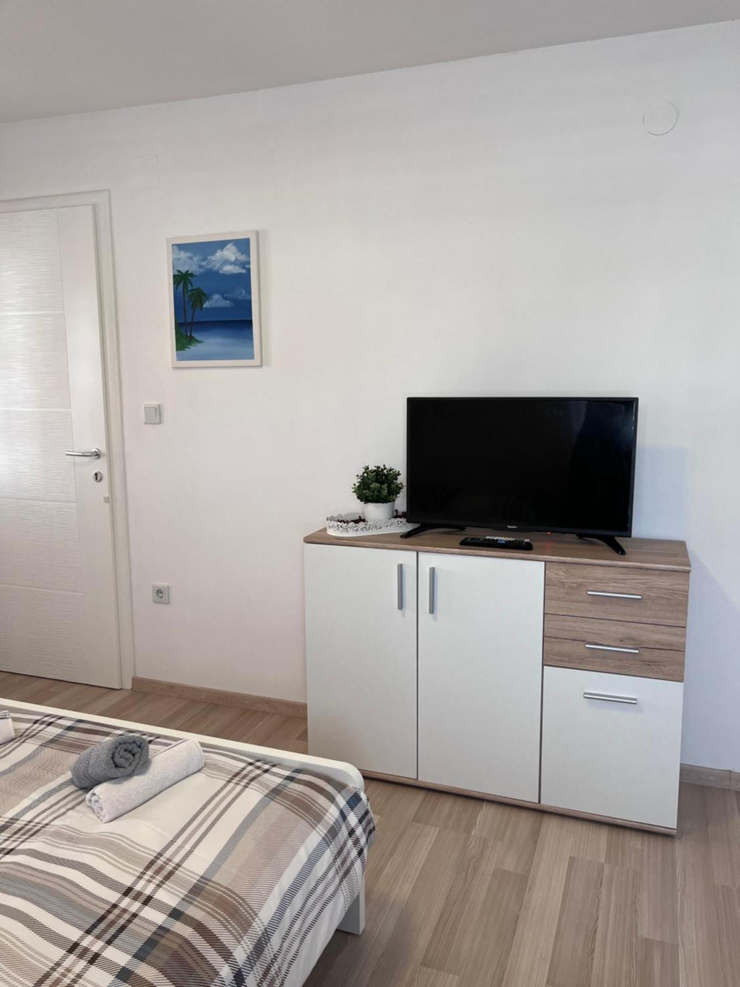 Apartmani Kid Vir Esterno foto